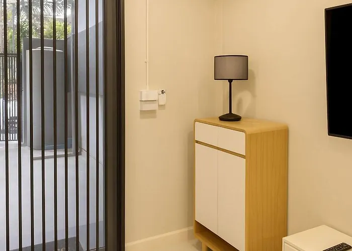 Lovely Townhome In Shopping District Near Bts&mrt Holiday home